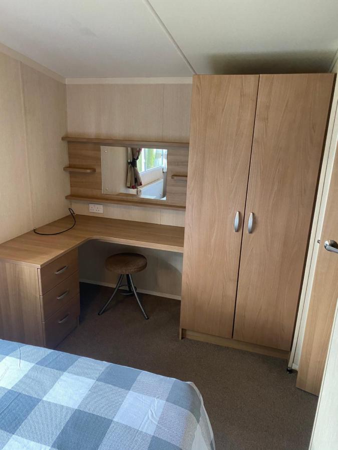 Prestige Static Caravan On 5 Star Holiday Park Cheswick  外观 照片